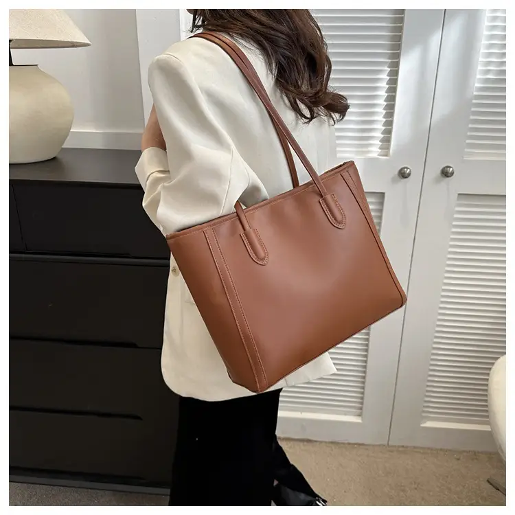 Korean Style Textured Shoulder Bag Brown 2023 — feature 15