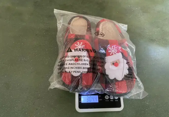 Cross-Border New In-Stock Home Warm Winter Cotton Slippers for Couples, Men and Women, Christmas Towel Embroidered Slippers, Dropshipping — feature 6