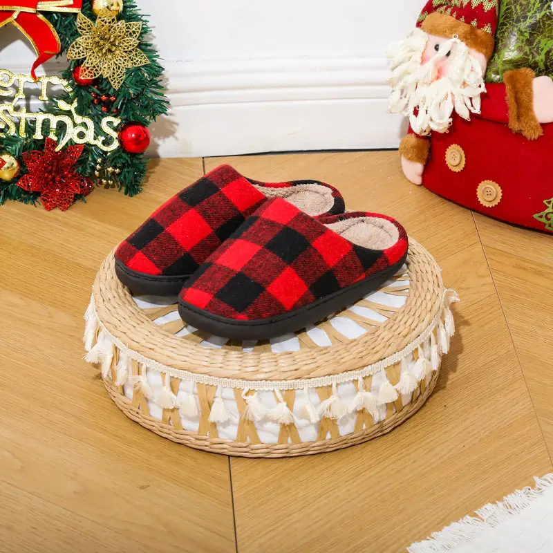 Cross-Border New In-Stock Home Warm Winter Cotton Slippers for Couples, Men and Women, Christmas Towel Embroidered Slippers, Dropshipping