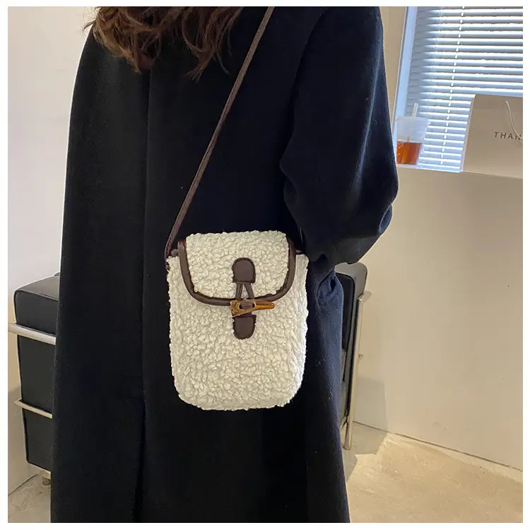 Lamb Wool Shoulder Messenger Bag Women Winter 2023 β feature 17
