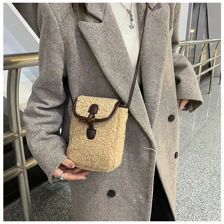 Lamb Wool Shoulder Messenger Bag Women Winter 2023 β feature 8