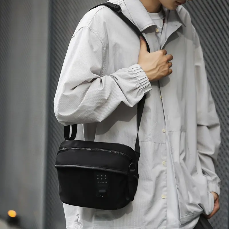 Men's Fashion Chest Bag Mobile Phone Commuter Bag