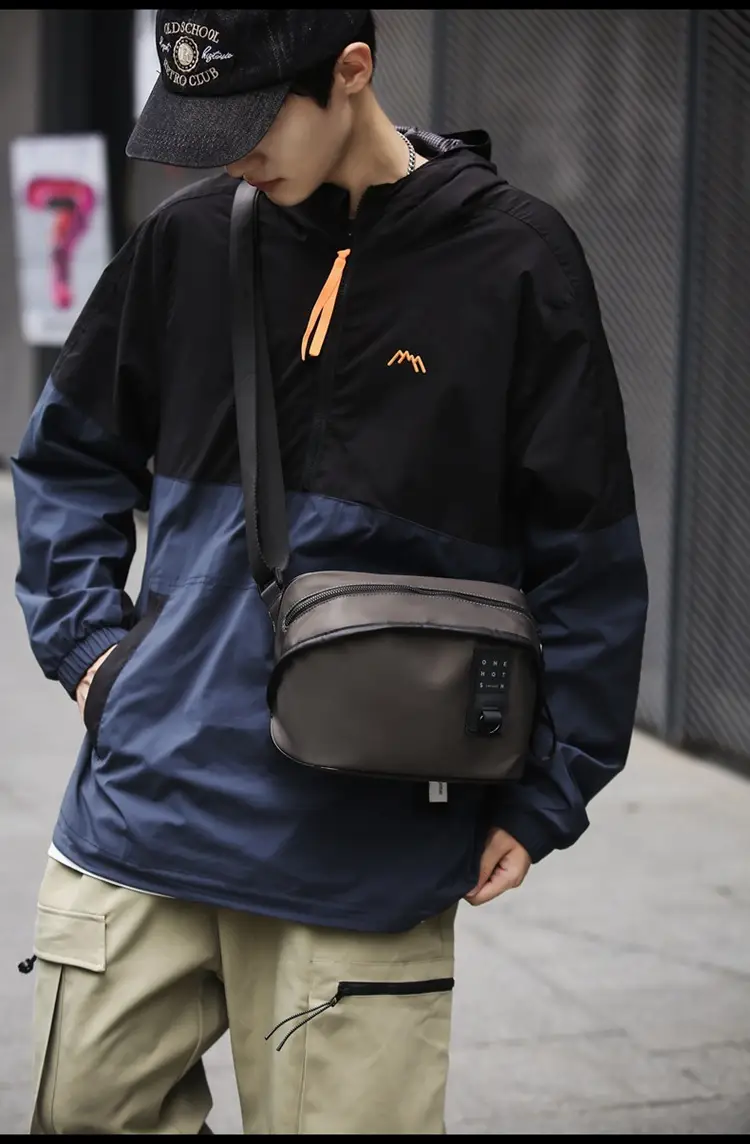 Men's Fashion Chest Bag Mobile Phone Commuter Bag — feature 20