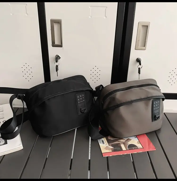 Men's Fashion Chest Bag Mobile Phone Commuter Bag — feature 31