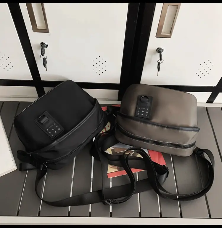 Men's Fashion Chest Bag Mobile Phone Commuter Bag — feature 32