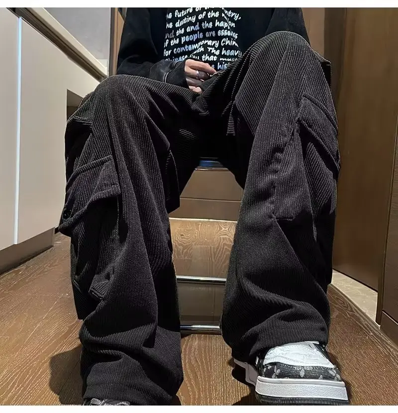 Men's Retro Wide Leg Pants Black Cargo Pants — feature 17