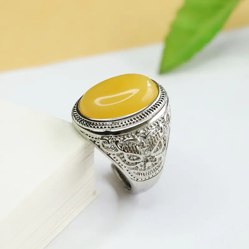 Vintage Honey Wax Knuckle Ring with S3120413 Design — feature 10