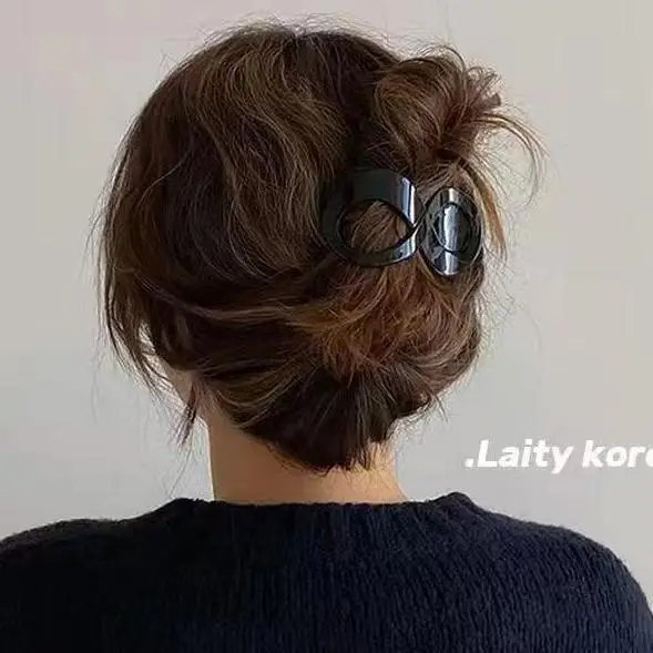 Matte 8-Shape Geometric Hair Clip for Women — feature 3