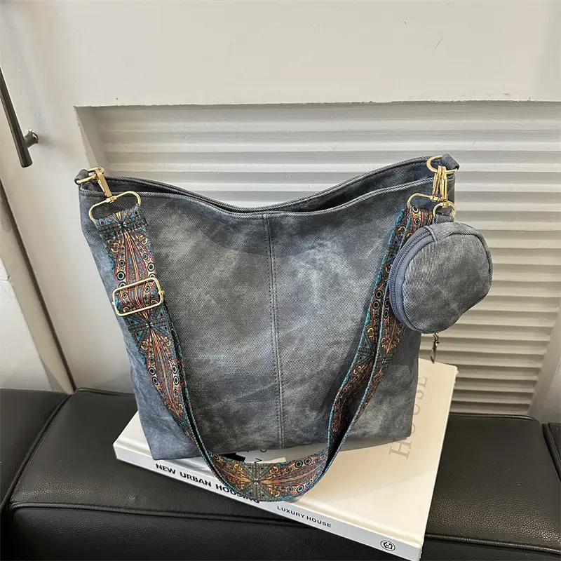 Women's 2023 Winter Retro Shoulder Bag with Embroidered Strap
