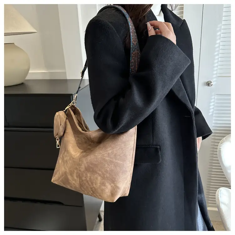 Women's 2023 Winter Retro Shoulder Bag with Embroidered Strap — feature 14
