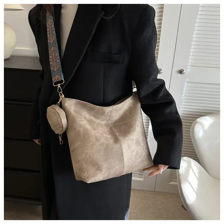 Women's 2023 Winter Retro Shoulder Bag with Embroidered Strap — feature 18