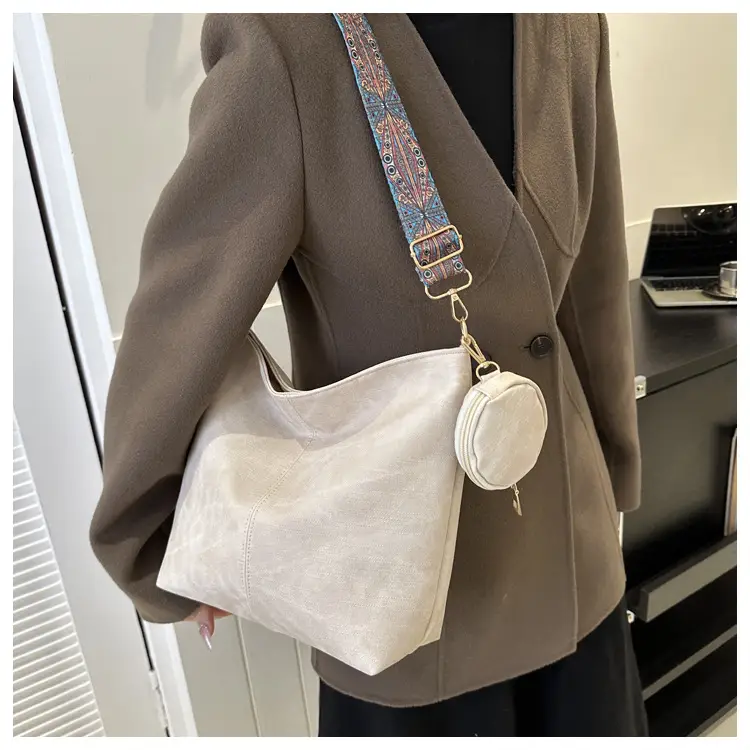 Women's 2023 Winter Retro Shoulder Bag with Embroidered Strap — feature 21
