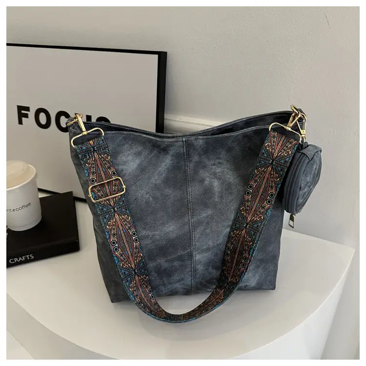 Women's 2023 Winter Retro Shoulder Bag with Embroidered Strap — feature 25