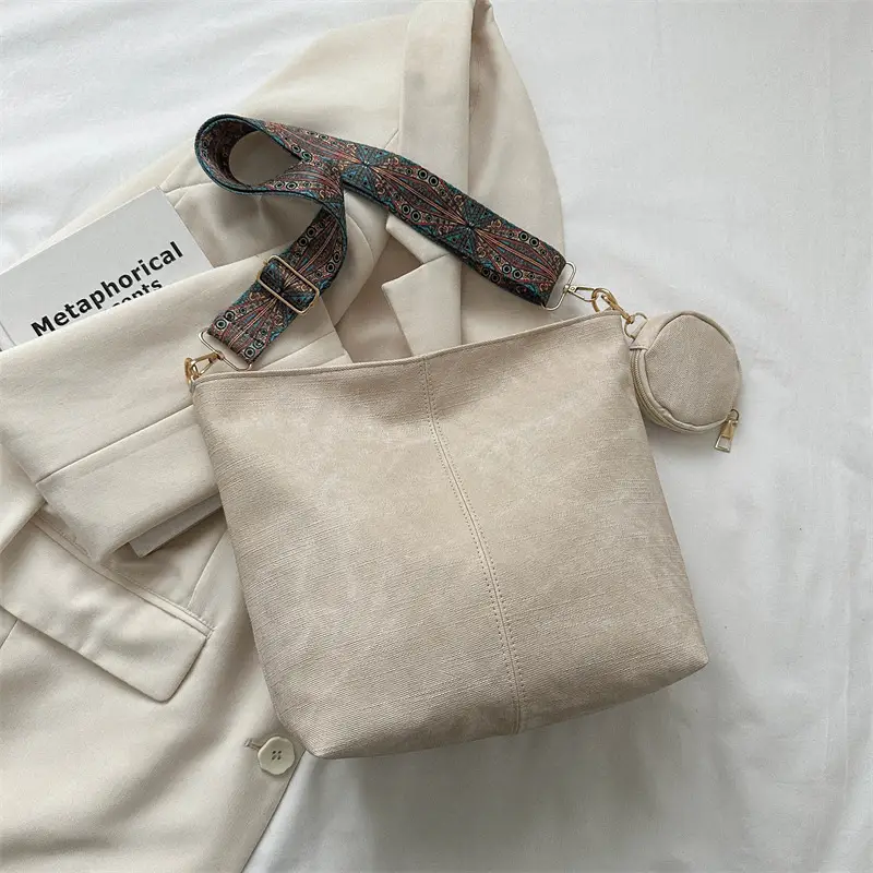 Women's 2023 Winter Retro Shoulder Bag with Embroidered Strap