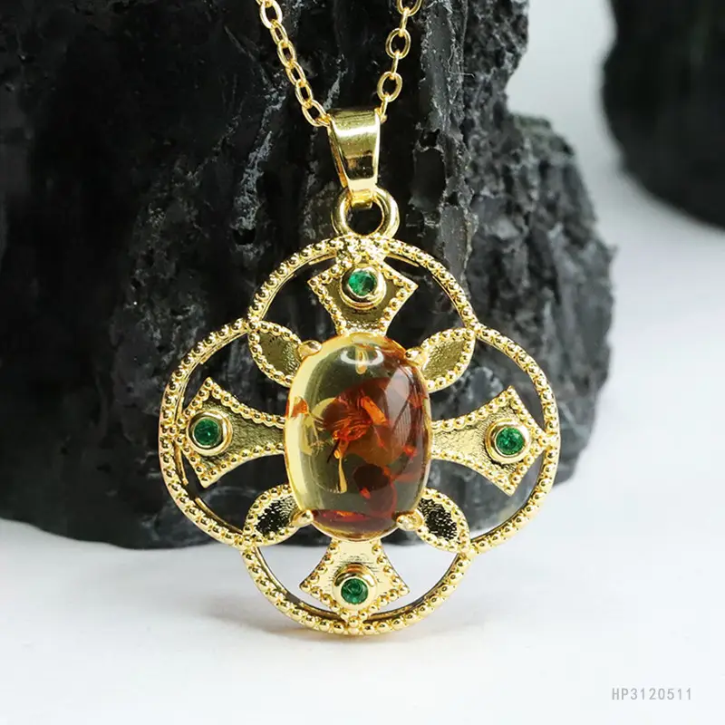 Guan Yu Natural Amber Pendant Necklace Ethnic Style Gold — feature 7