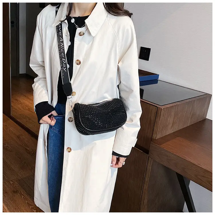 Women Korean Style Diamond Crossbody Bag 2023 - Image 6