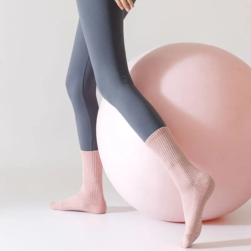Stockings Women's Outer Wear Yoga Dance Socks Solid Color Stockings Colorful Sports Fitness Stockings Trendy Stockings Yoga Socks — feature 2