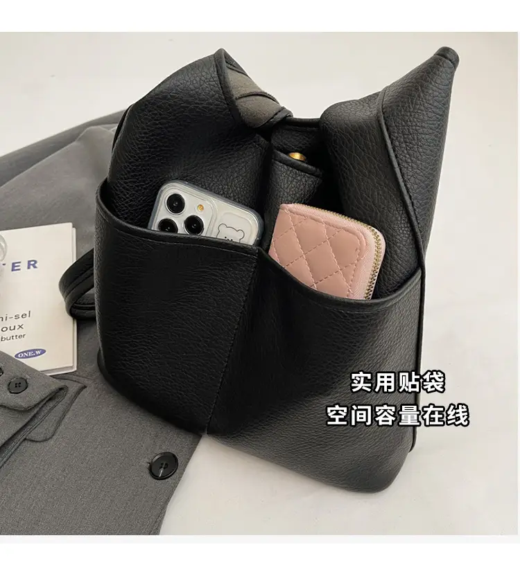Black Leather Shoulder Bag for Women Large Capacity — feature 5