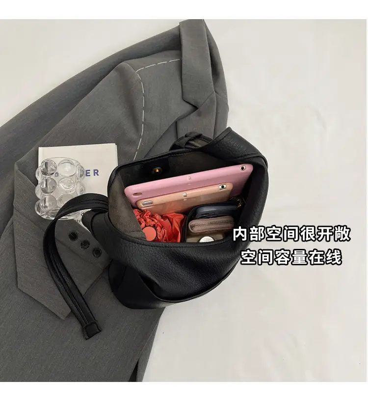 Black Leather Shoulder Bag for Women Large Capacity — feature 6