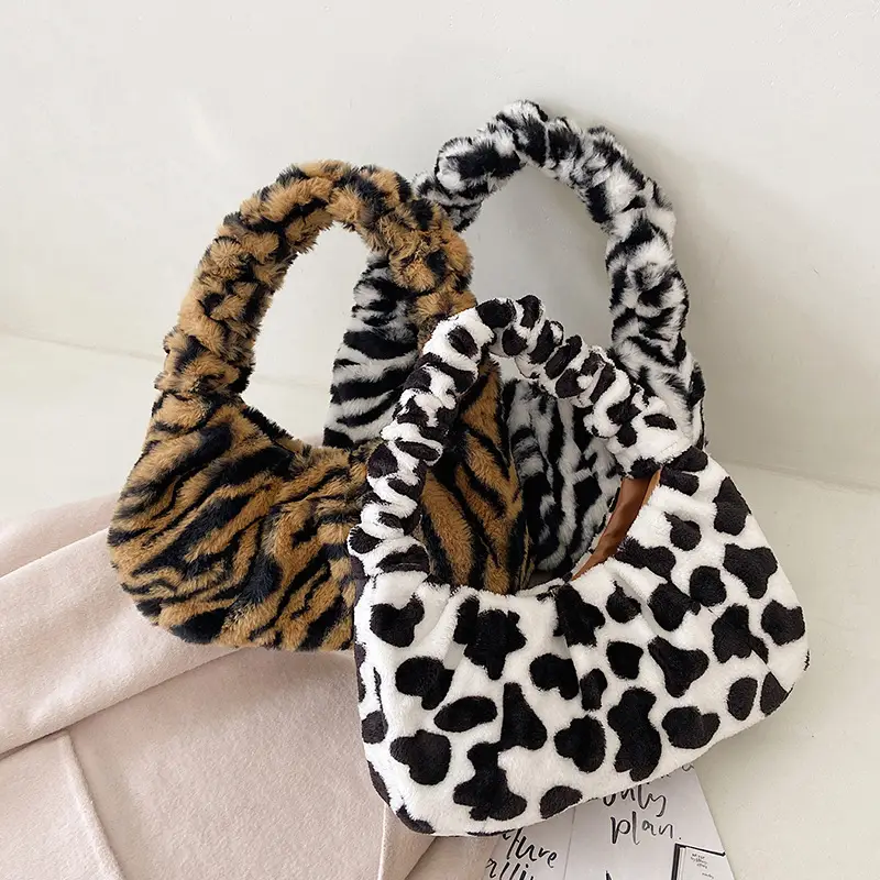 Women's Plush Heart Pattern Shoulder Bag 2025 - Image 7