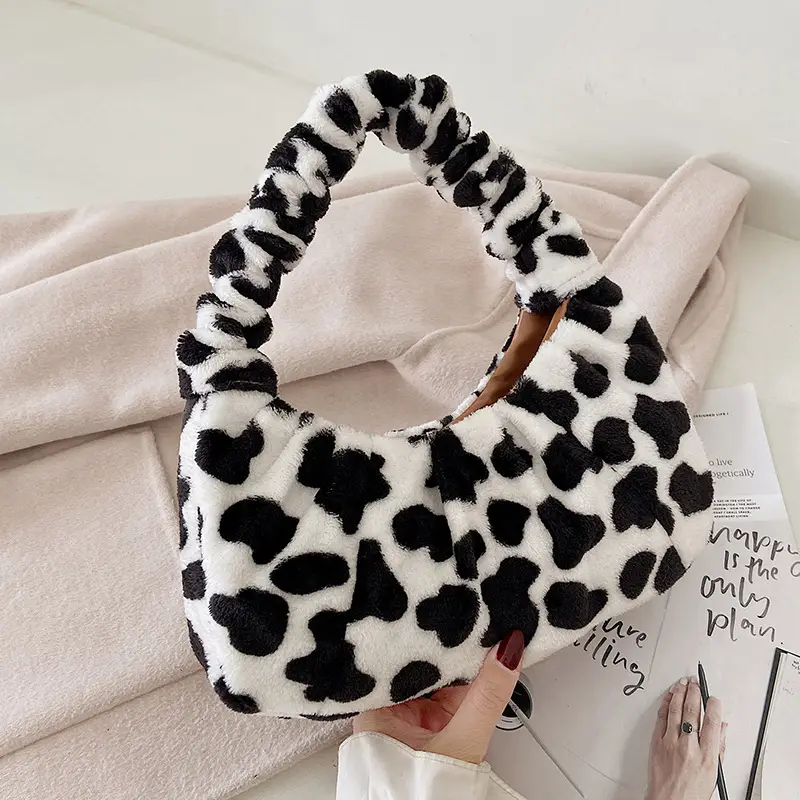 Women's Plush Heart Pattern Shoulder Bag 2025 - Image 3