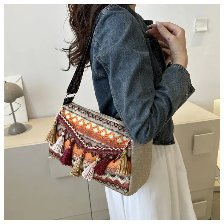 Women Ethnic Tassel Shoulder Bag 2023 New — feature 12