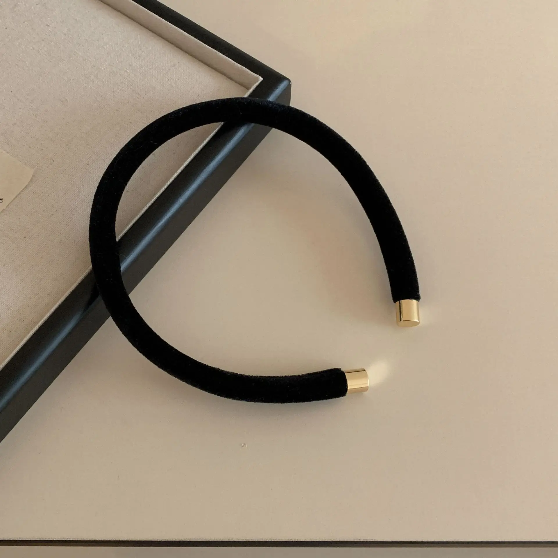 White Velvet Geometric Headband with Gold Ends - Image 2