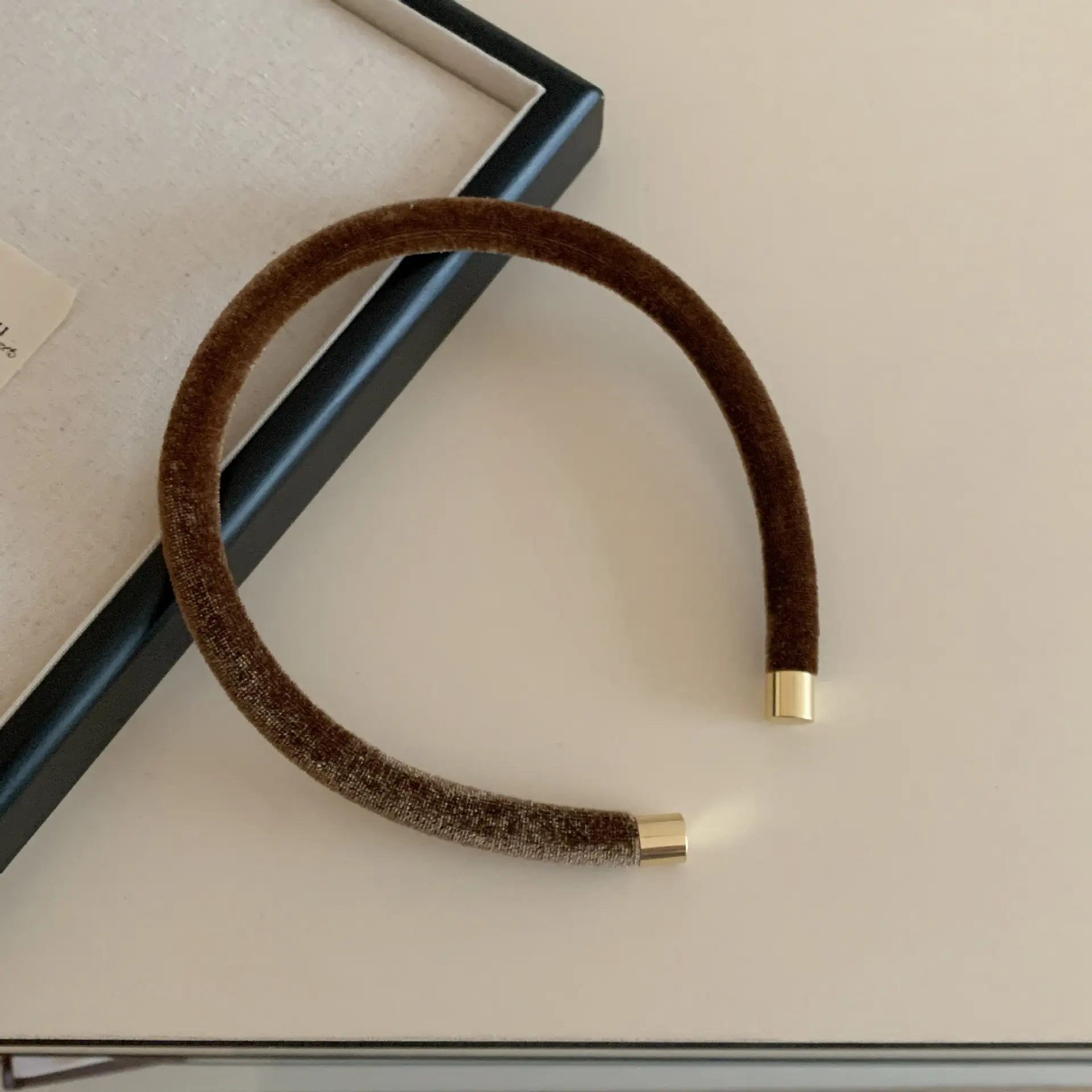 White Velvet Geometric Headband with Gold Ends - Image 4