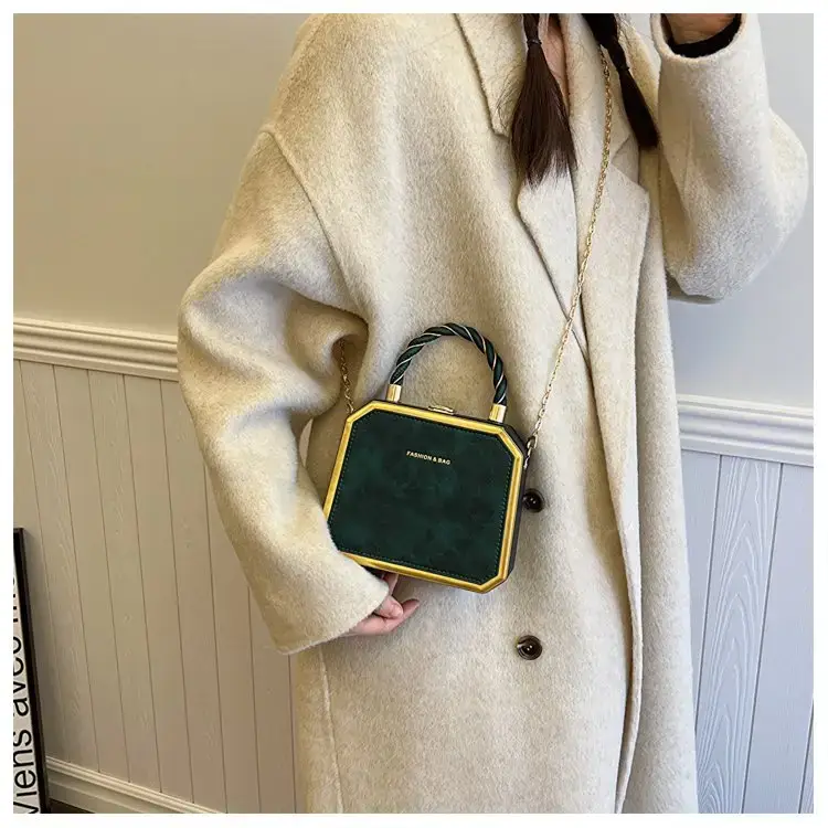 Women Crossbody Bag Pink Velvet Design — feature 12