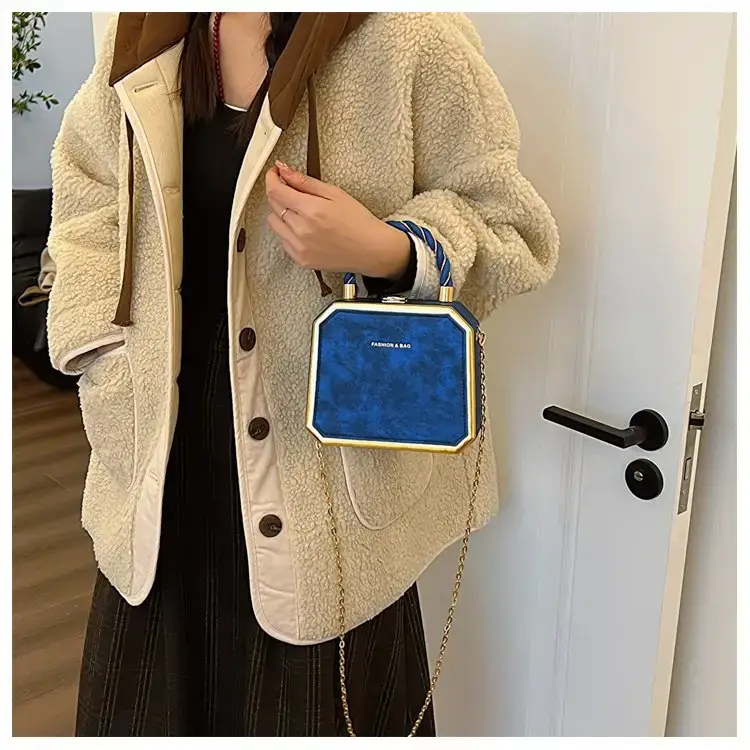 Women Crossbody Bag Pink Velvet Design — feature 18