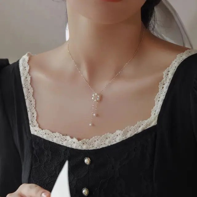 Natural Freshwater Pearl Pendant Necklace for Women