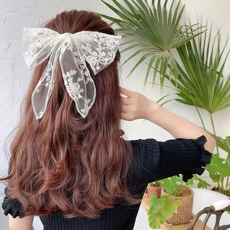 Lace Bow Hairpin with Embroidered Rubber Band — feature 12