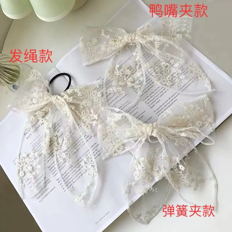 Lace Bow Hairpin with Embroidered Rubber Band — feature 22