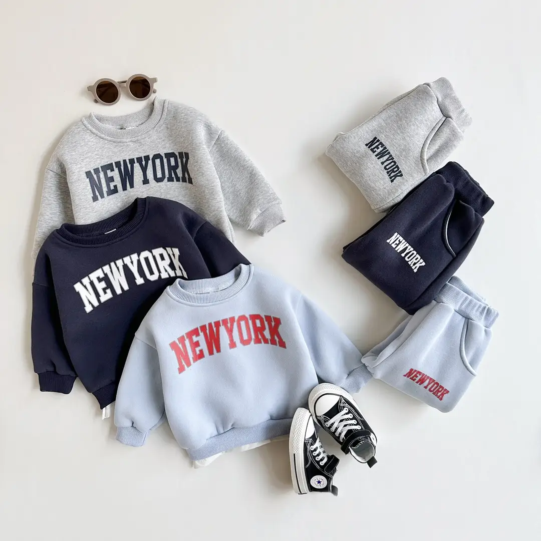 Two-Piece Set of Baby Boy Letter Printed Fake Two-Piece Long-Sleeved Sweatshirt Plus Sports Trousers Fleece Thick Autumn and Winter Suit