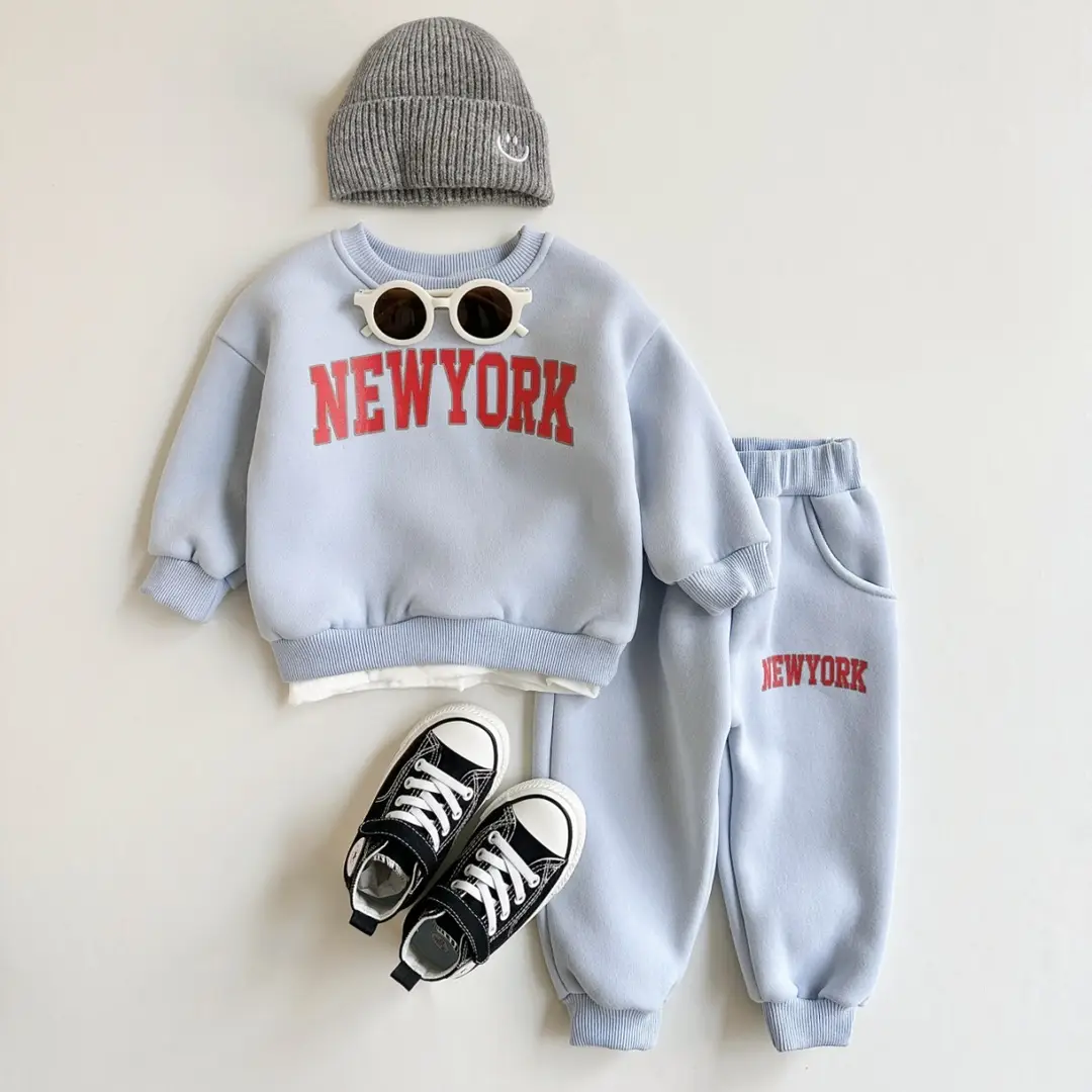 Two-Piece Set of Baby Boy Letter Printed Fake Two-Piece Long-Sleeved Sweatshirt Plus Sports Trousers Fleece Thick Autumn and Winter Suit