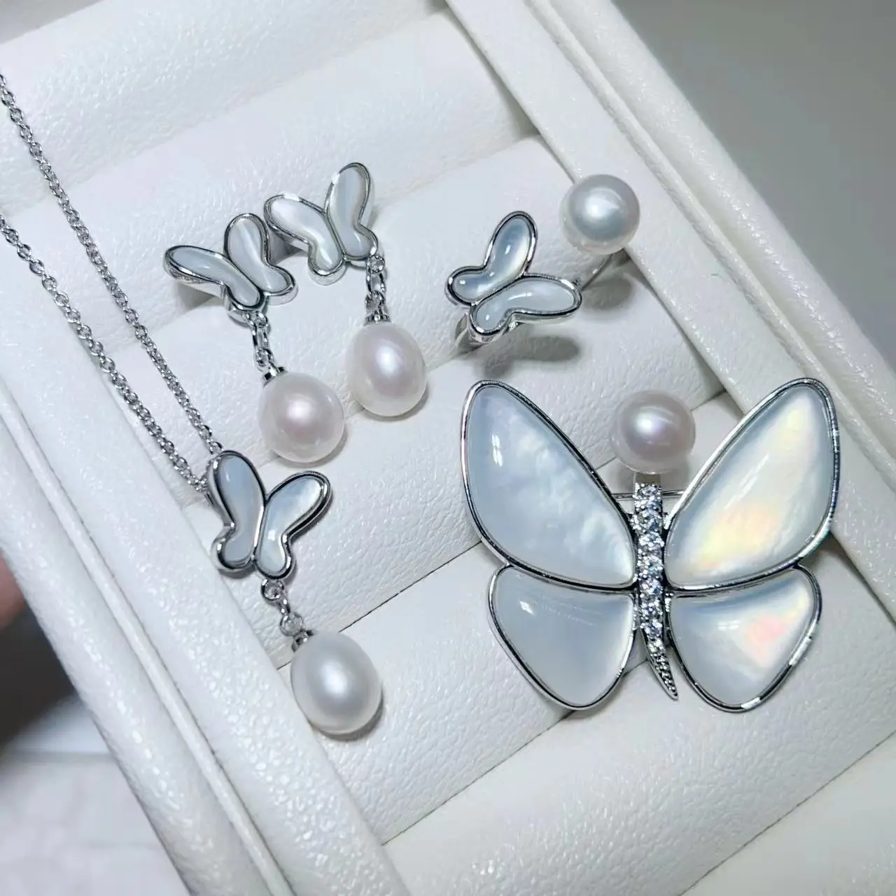 S925 Silver Butterfly Earrings with Natural Pearl Drop