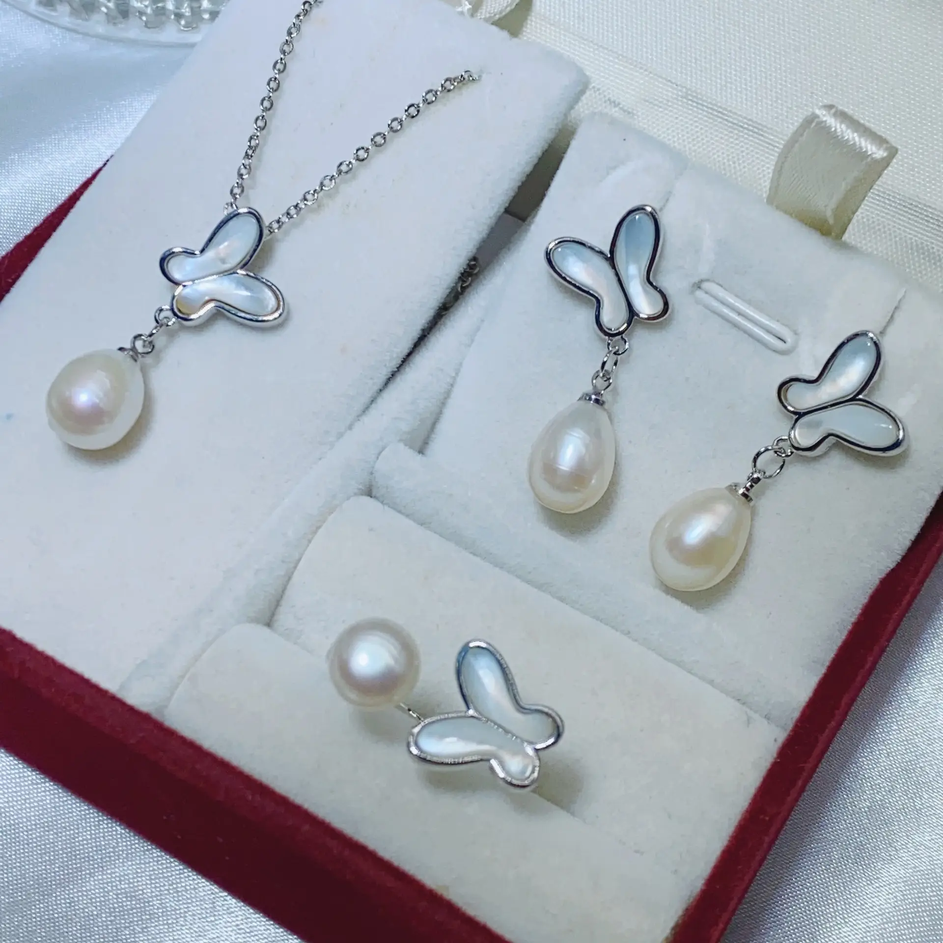 S925 Silver Butterfly Earrings with Natural Pearl Drop — feature 6