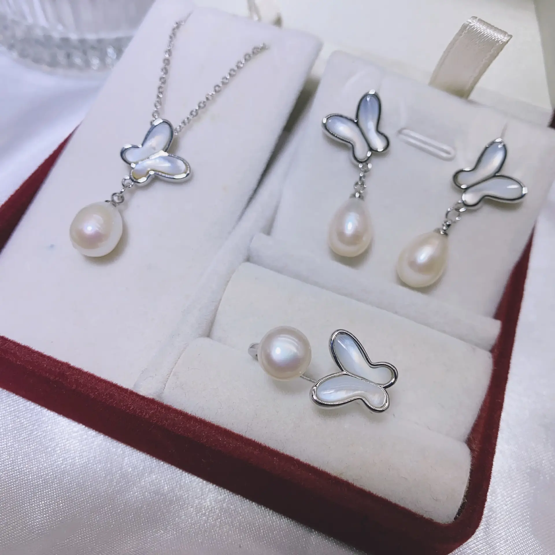 S925 Silver Butterfly Earrings with Natural Pearl Drop