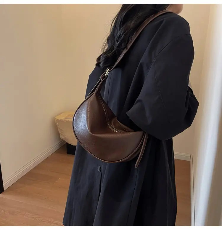 Women's Retro Shoulder Messenger Bag Brown Leather 2023 — feature 18