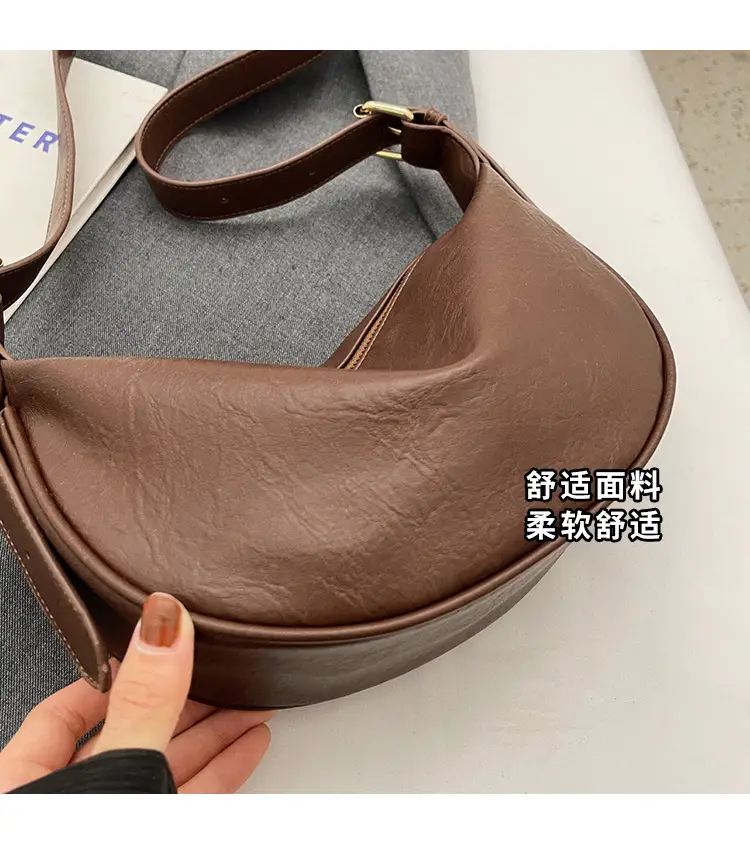 Women's Retro Shoulder Messenger Bag Brown Leather 2023 — feature 3