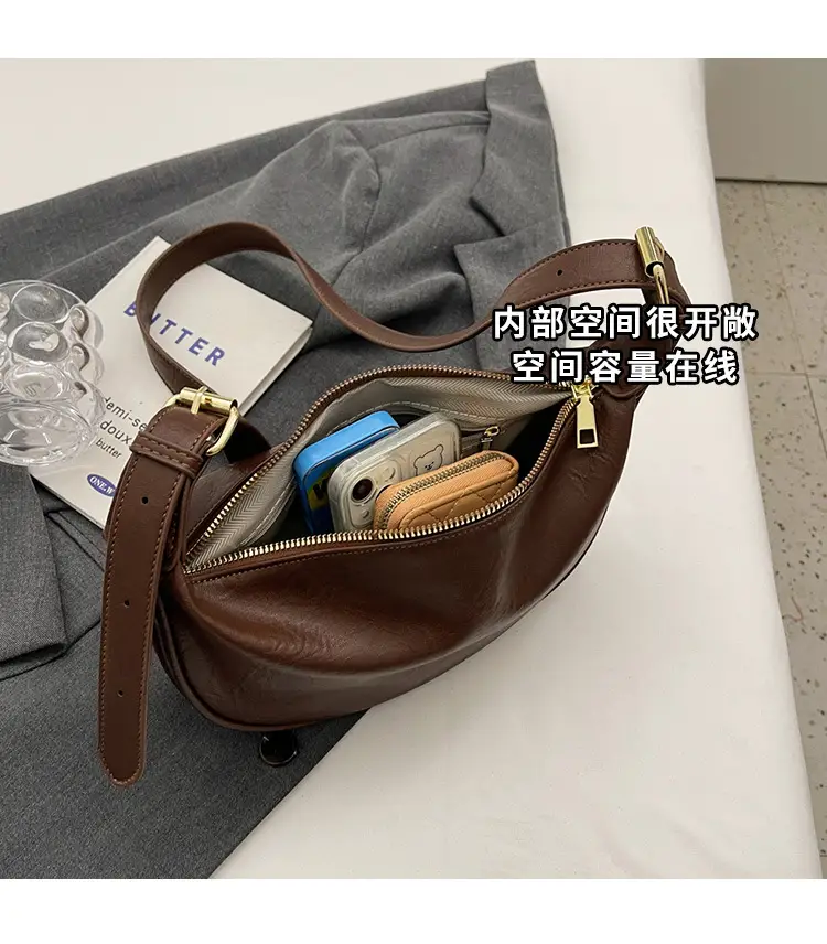 Women's Retro Shoulder Messenger Bag Brown Leather 2023 — feature 7