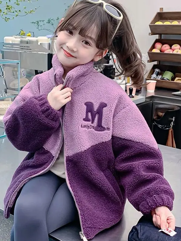Girls' Lamb Wool Coat 2026 New Style Baby Children's Thickened Fleece Jacket Stylish Winter Top for Girls - Image 3