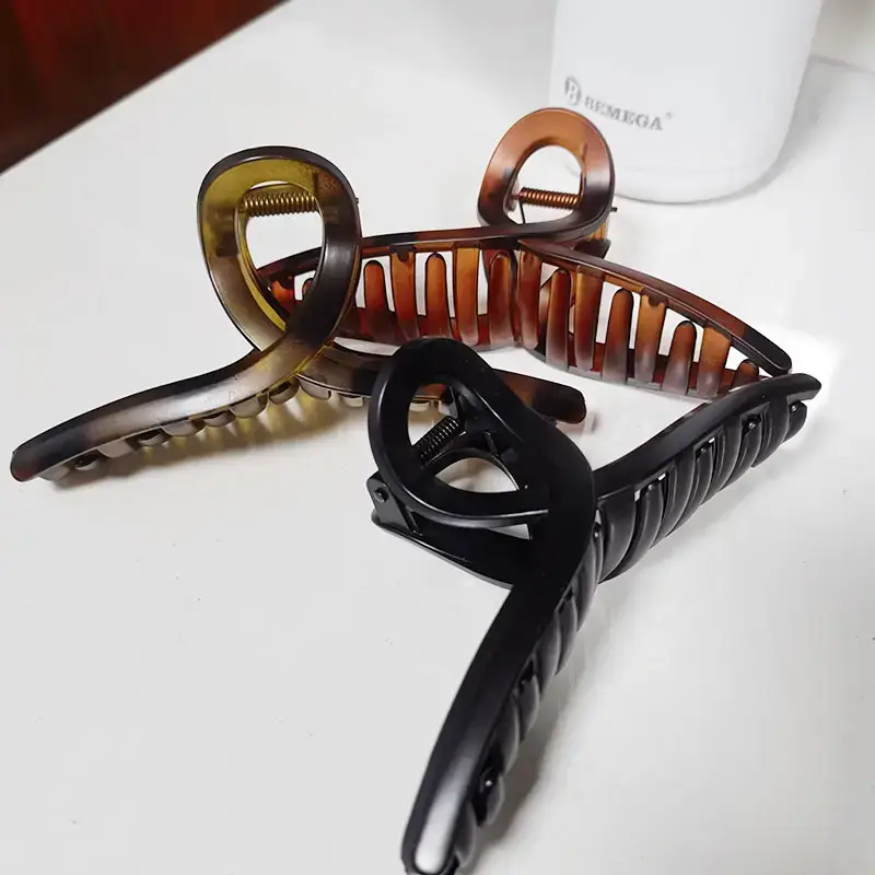 Oversized Plastic Hair Catcher with Shark Design - Image 35