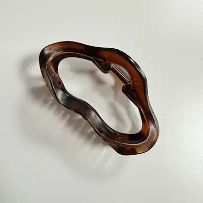 Oversized Plastic Hair Catcher with Shark Design - Image 13