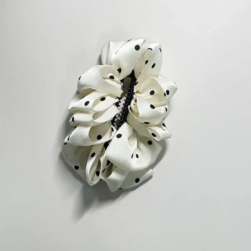 Oversized Plastic Hair Catcher with Shark Design - Image 32