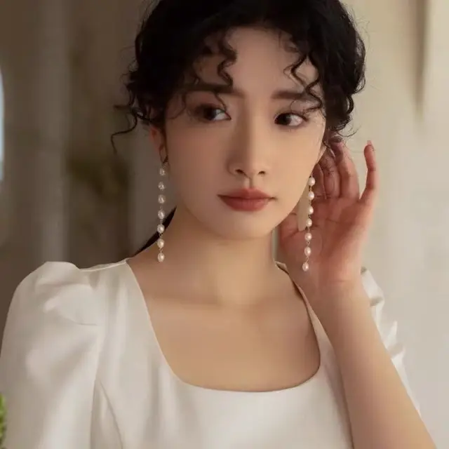 Pearl Tassel Earrings for Women Elegant Long Face Style