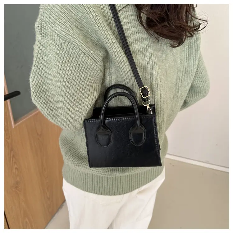Women's Black Shoulder Crossbody Handbag 2023 New Arrival - Image 7