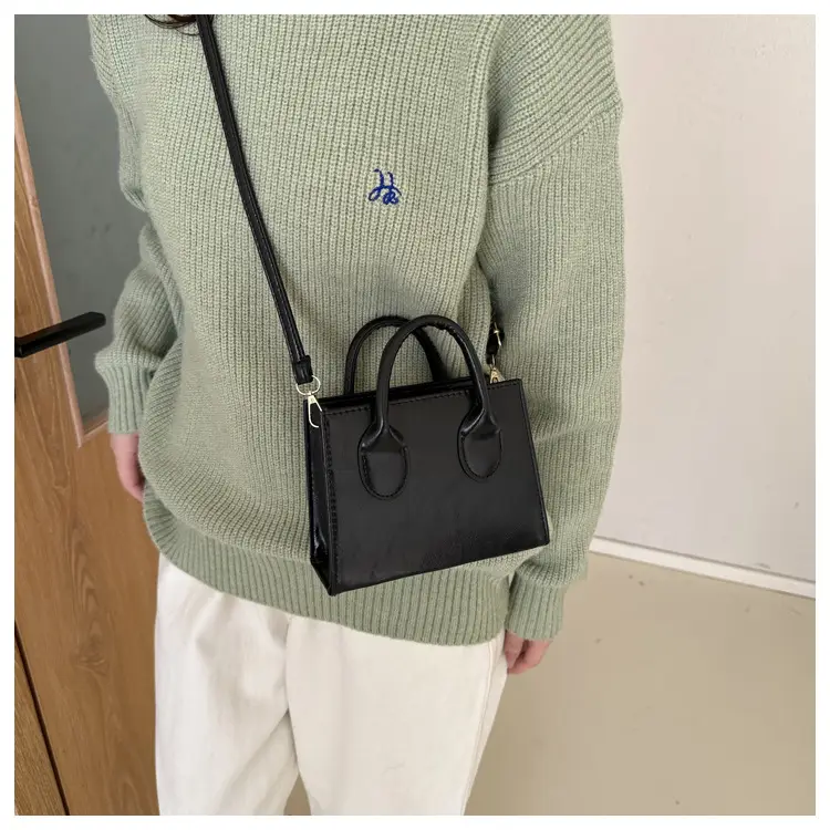 Women's Black Shoulder Crossbody Handbag 2023 New Arrival — feature 14