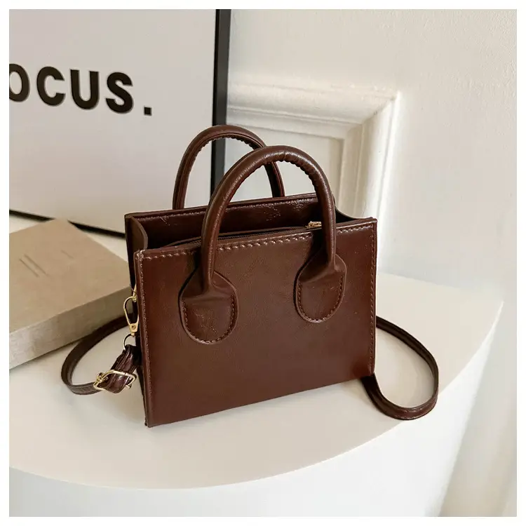 Women's Black Shoulder Crossbody Handbag 2023 New Arrival - Image 2