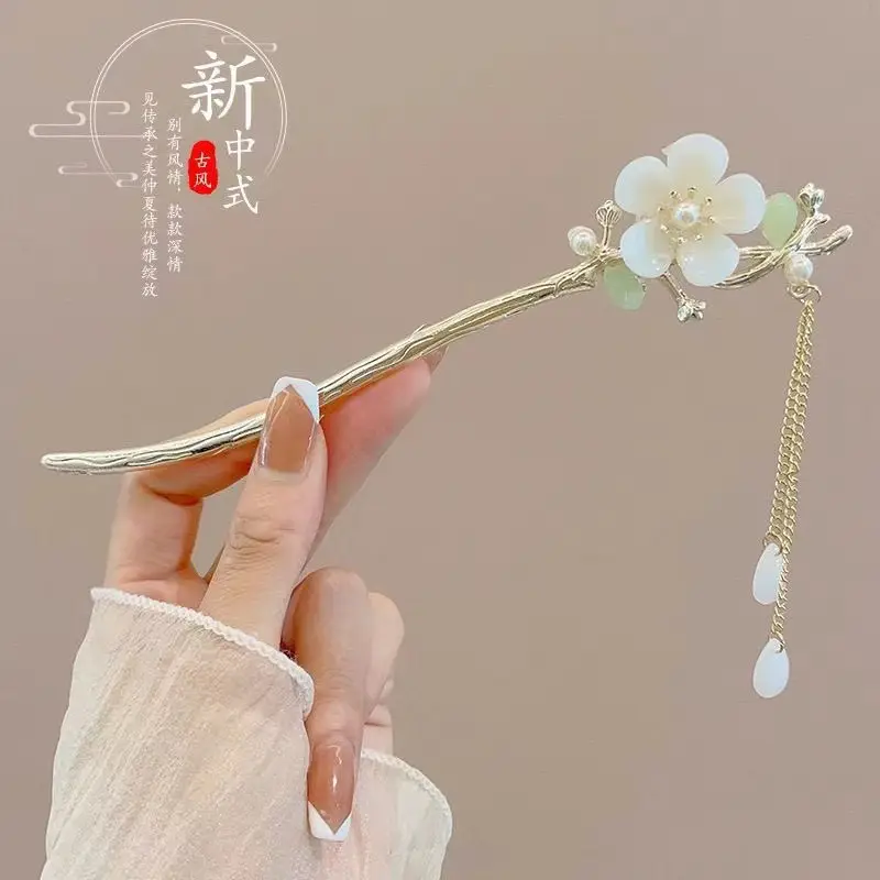 New Chinese Tassel Hairpin Women Ancient High Grade Metal